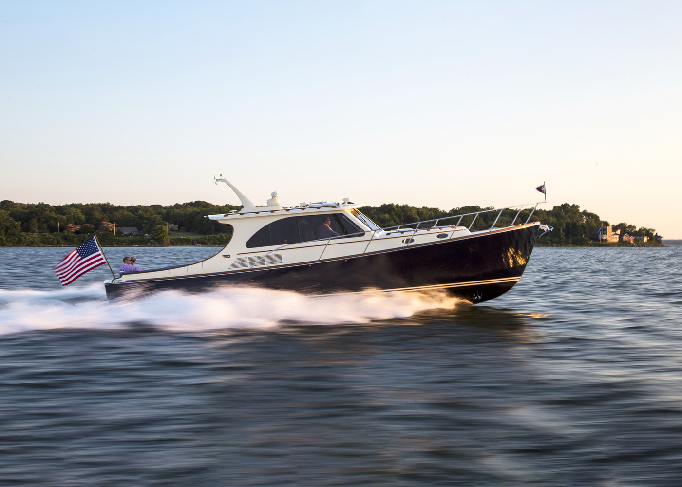 Hinckley Talaria43 Selects