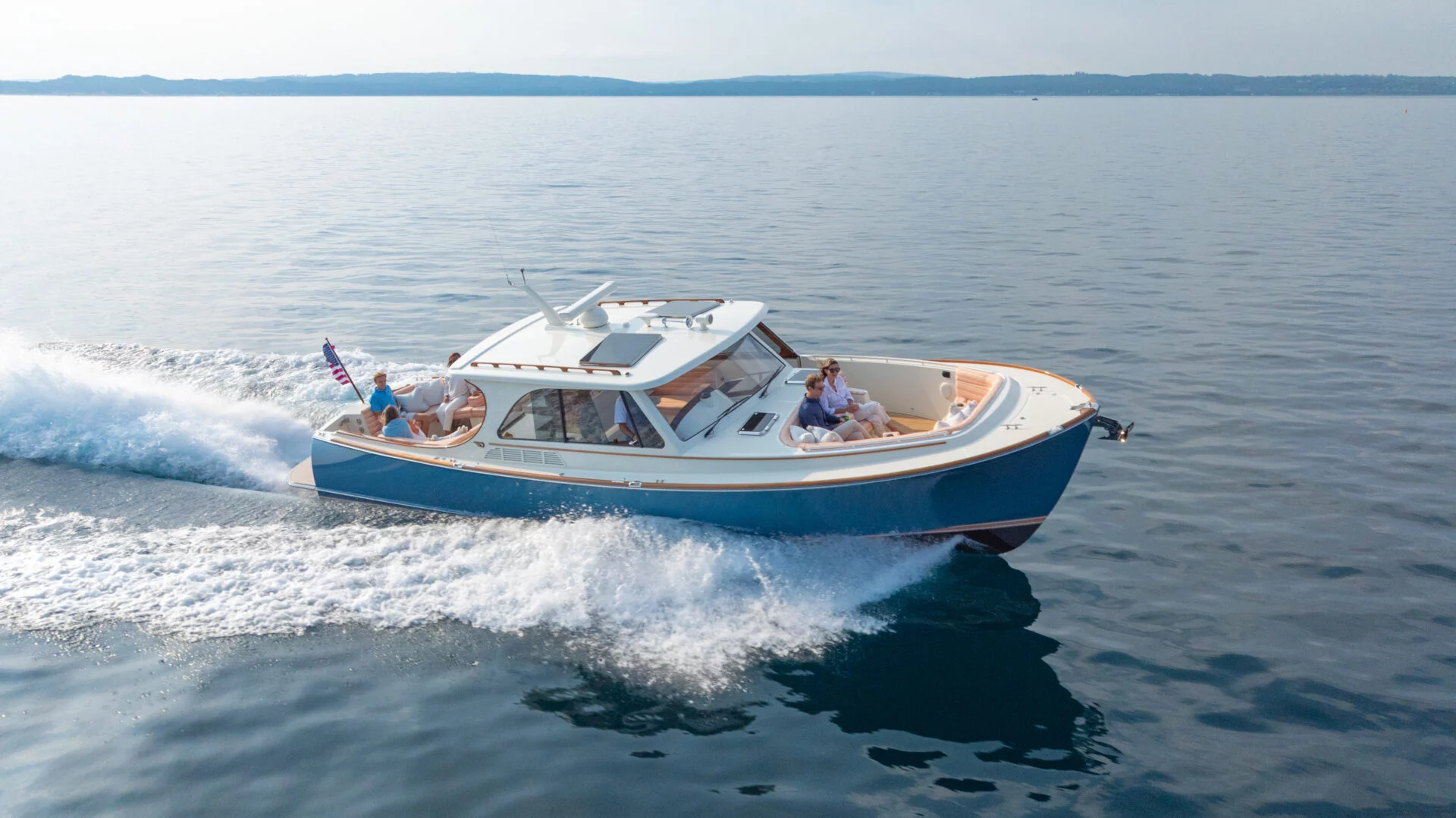 Picnic Boat 39