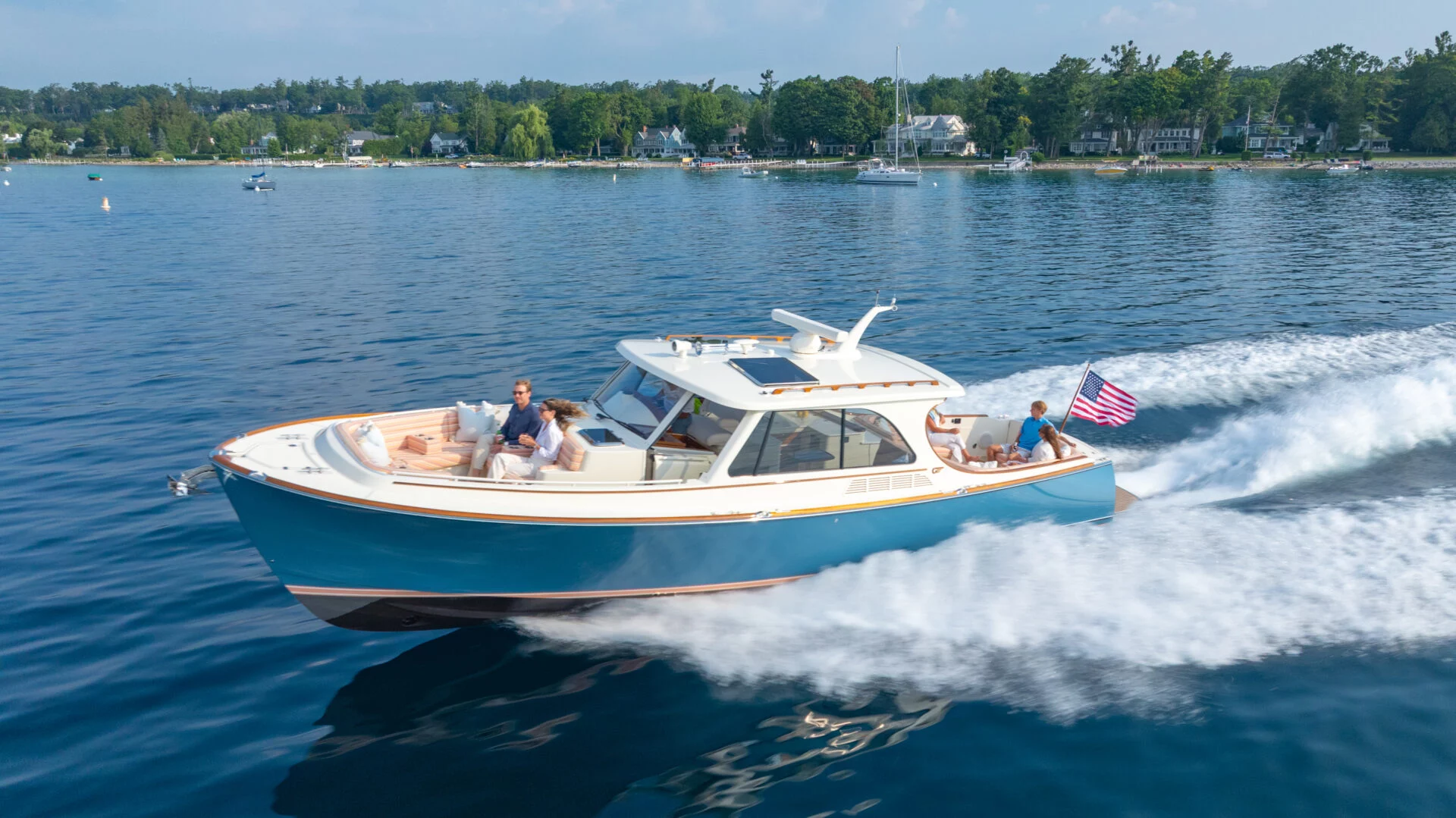 Picnic Boat 39