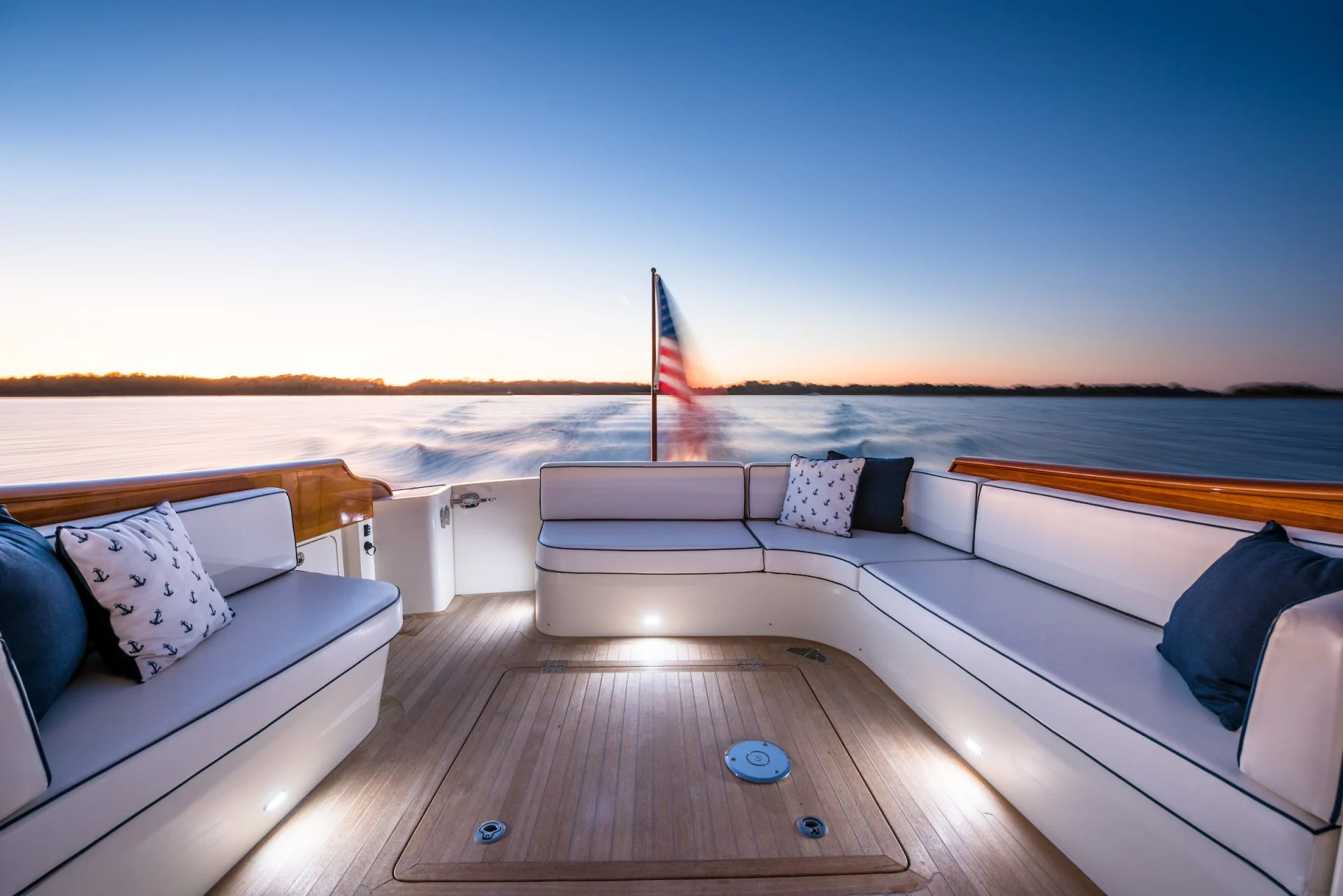 Hinckley Talaria55